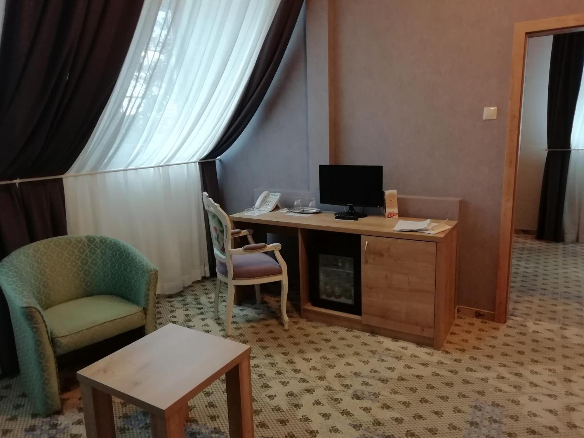 Batthyany Kuria Hotel Zalacsany Exterior photo